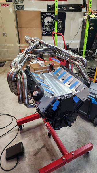 HDR Industries: Chevy LS 8 into 1 Jet Boat Header